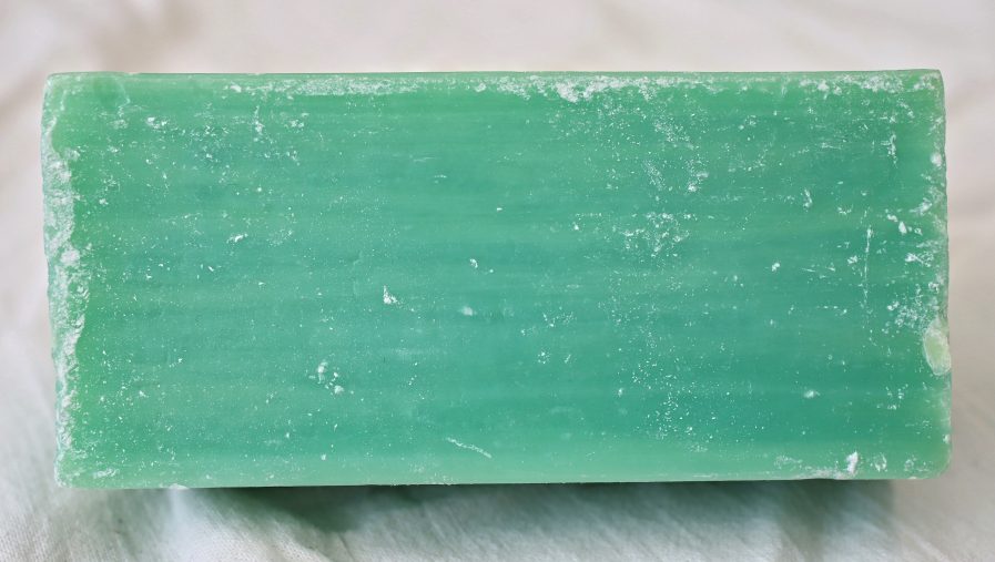 Ringuva nepakuotas žalias kosmetinis muilas (150g)